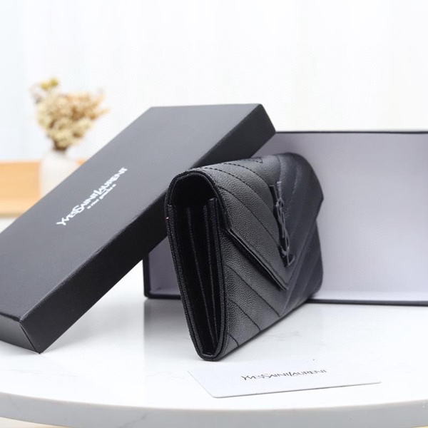 イヴサンローラン財布内部構造